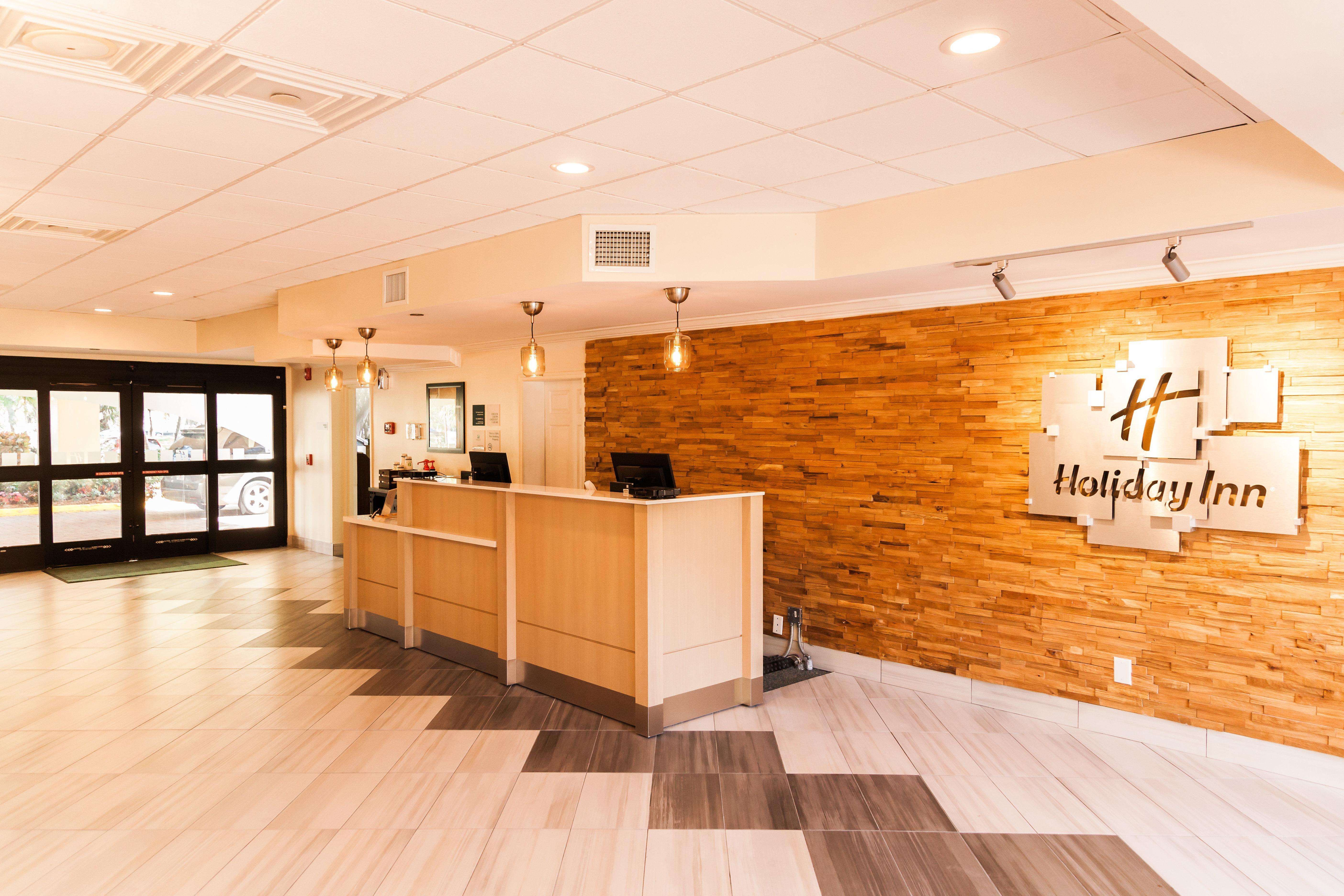 Holiday Inn & Suites Boca Raton - North Exterior foto
