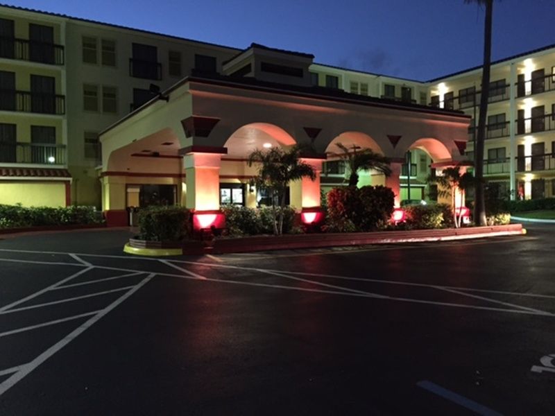 Holiday Inn & Suites Boca Raton - North Exterior foto